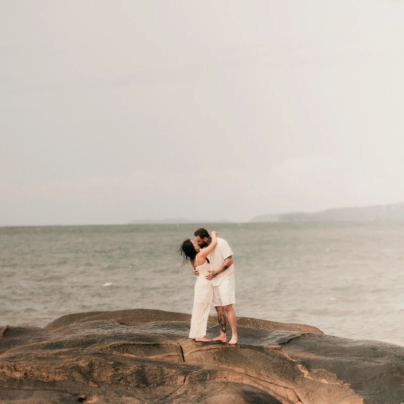 Honeymoon & Romance