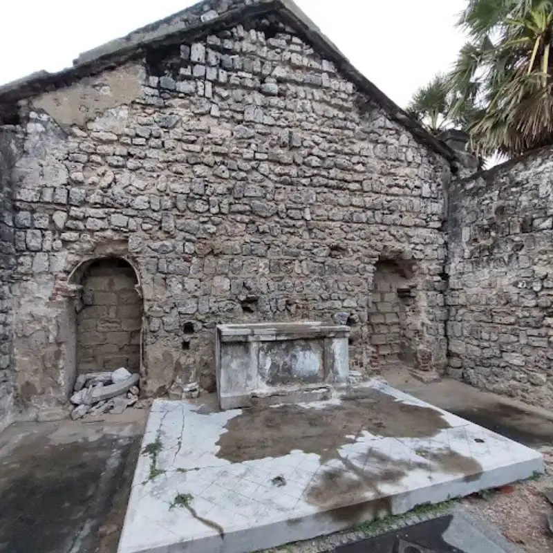 Explore the Roofless Dutch Church and Tombstones