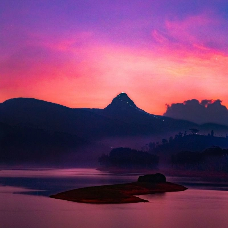 Adam's Peak Pilgrimage Trek